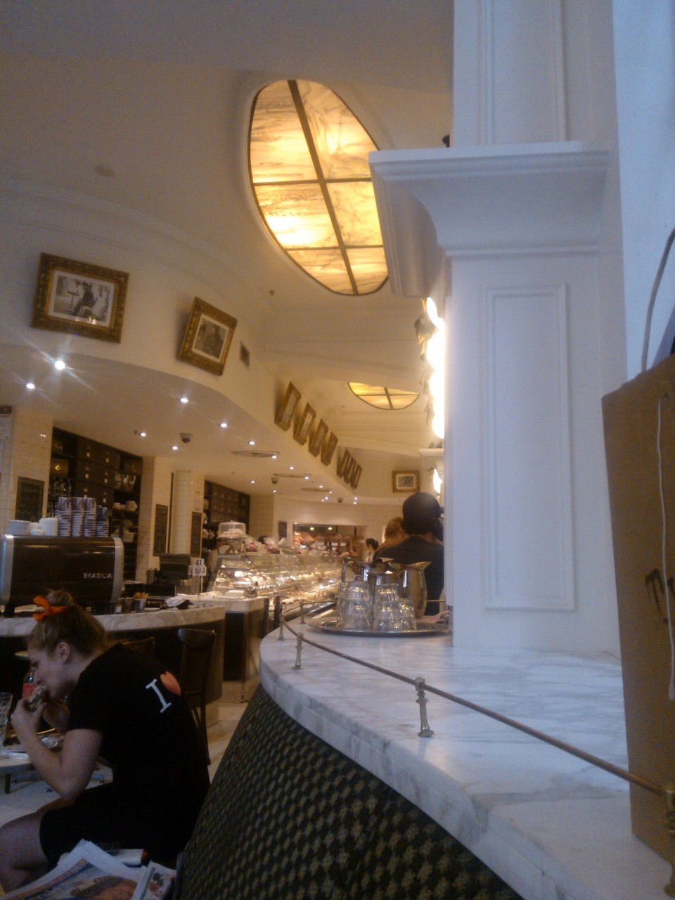 Cafe Laurent 2