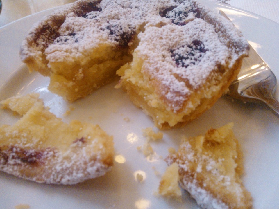 Cafe Laurent Raspberry Frangipane Tart